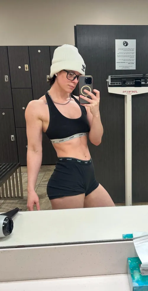 I've been loving how thirsty this sub has been for me and my boxers 😈 by themascmadame