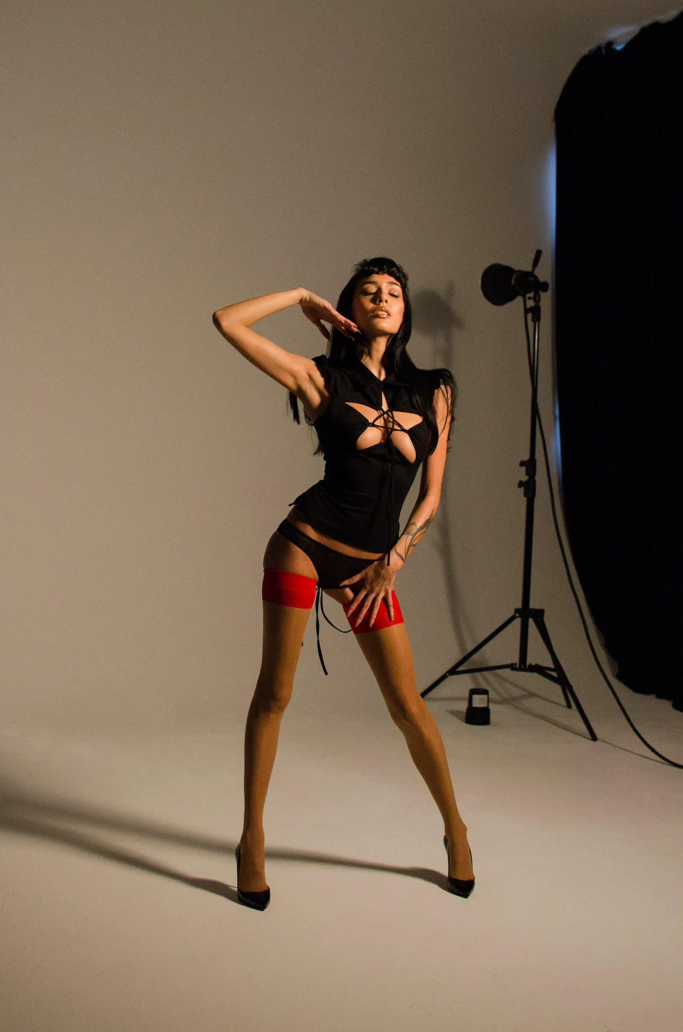 The Queen is Back posted by RileyReidsBootyh0le