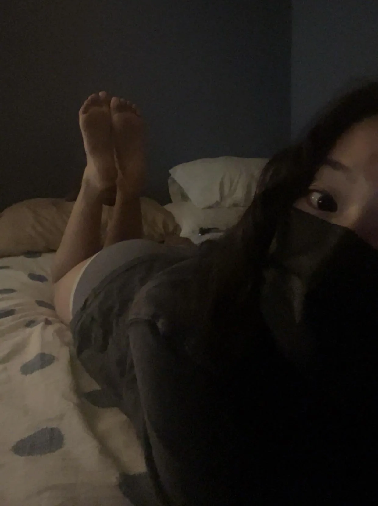 Do you like my japanese feet 🥰🥰 HMU for content ❤️ posted by VickyyLynn