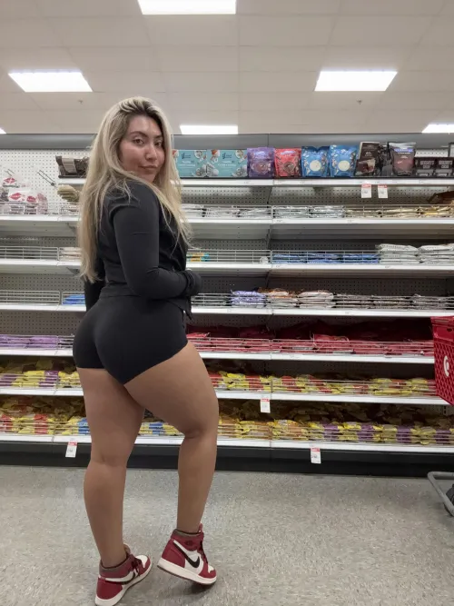 I love wearing short shorts in public by 420lexisexi