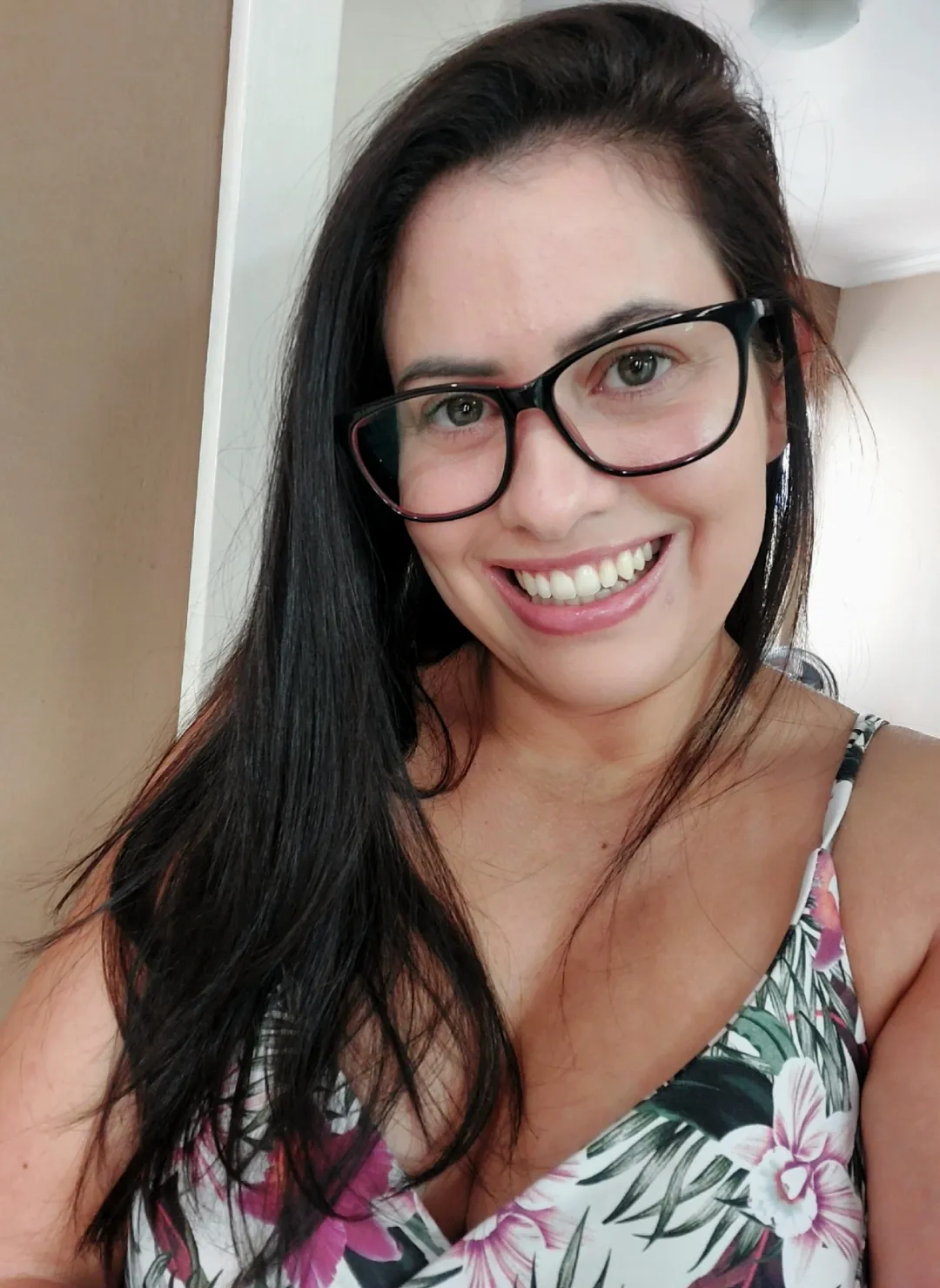 Just a cute selfie posted by Isiscristine