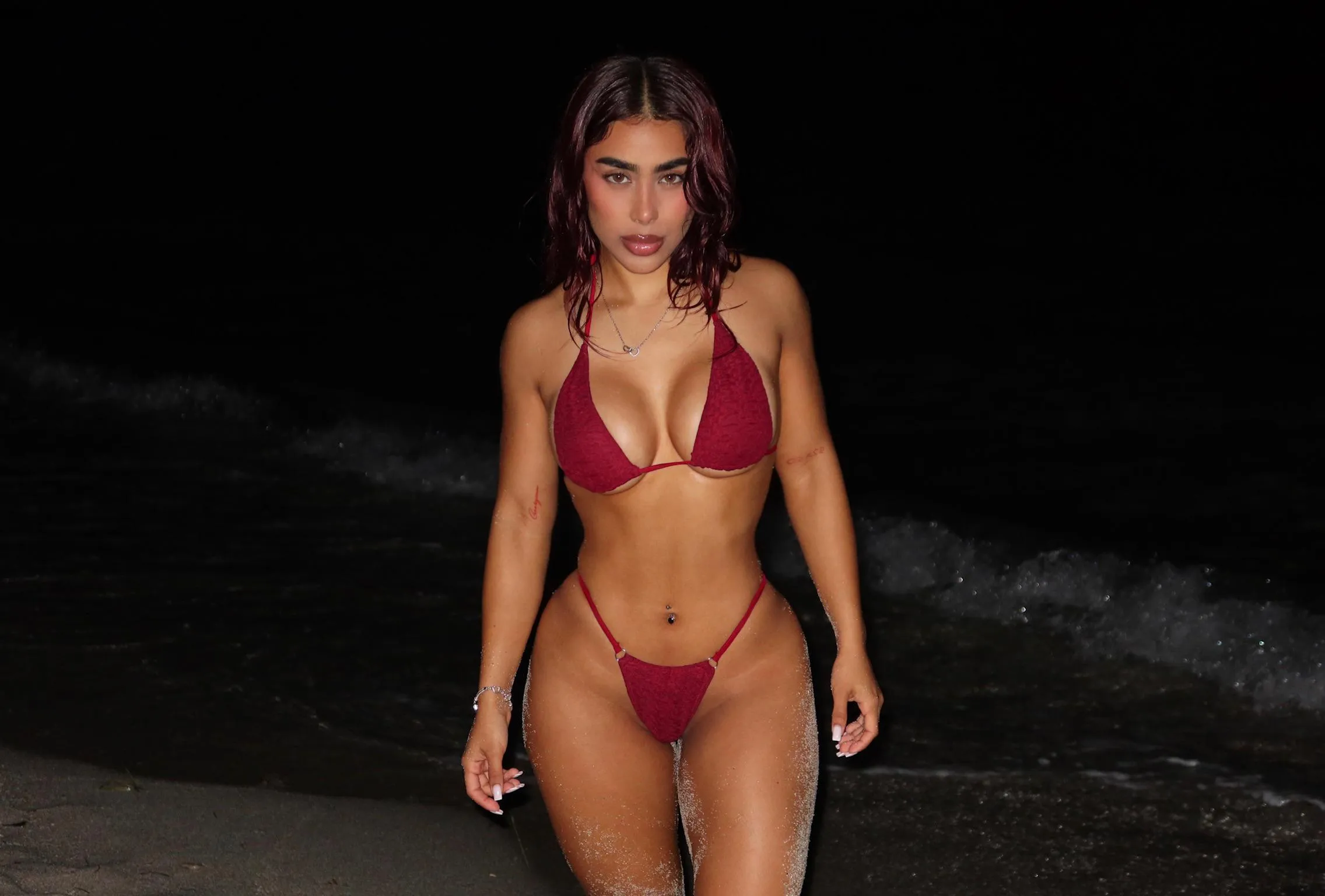 Would you creampie me or pull out? posted by Trendy_Girle