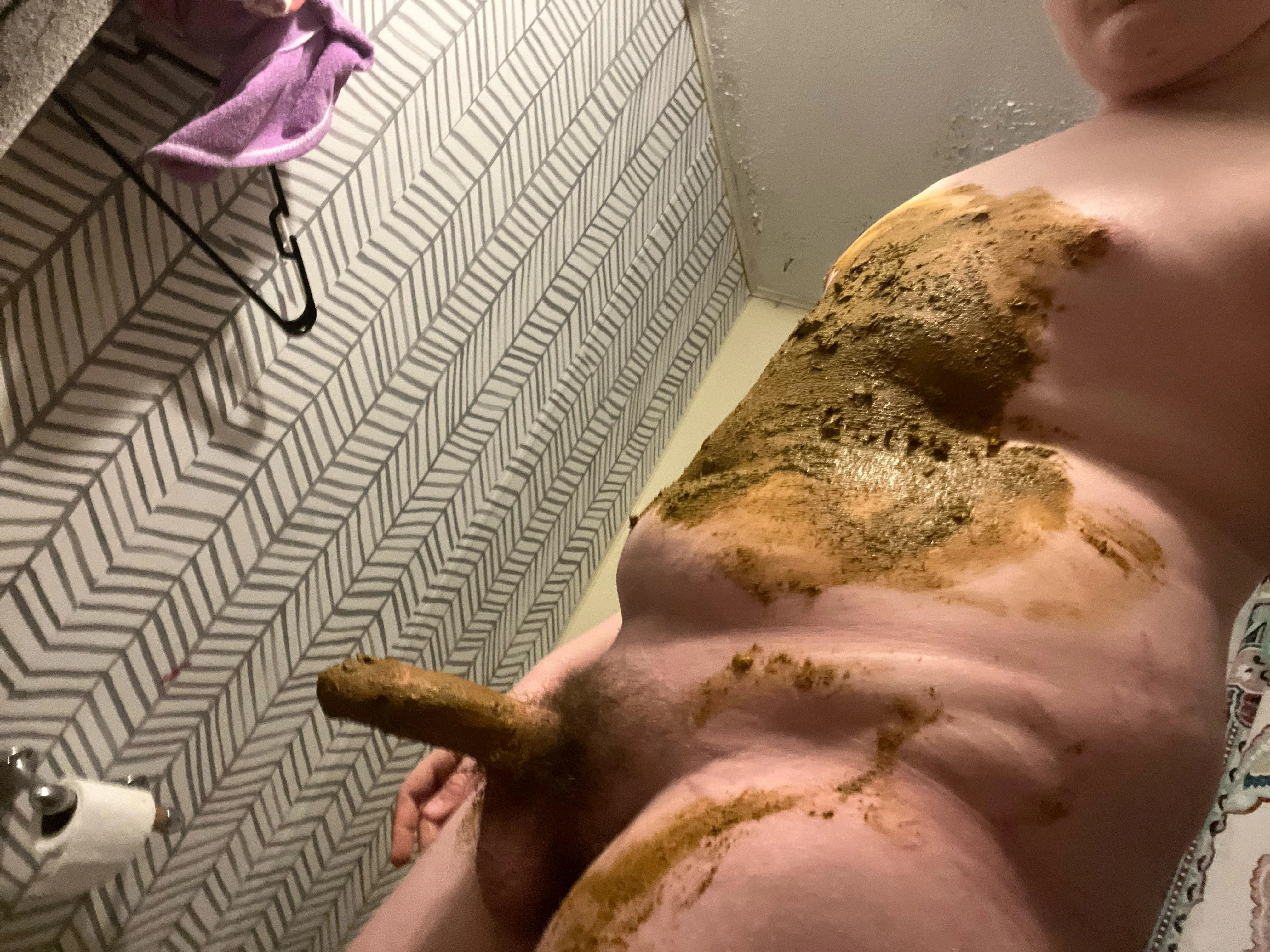 [18] feeling horny posted by Soft-Copy5738