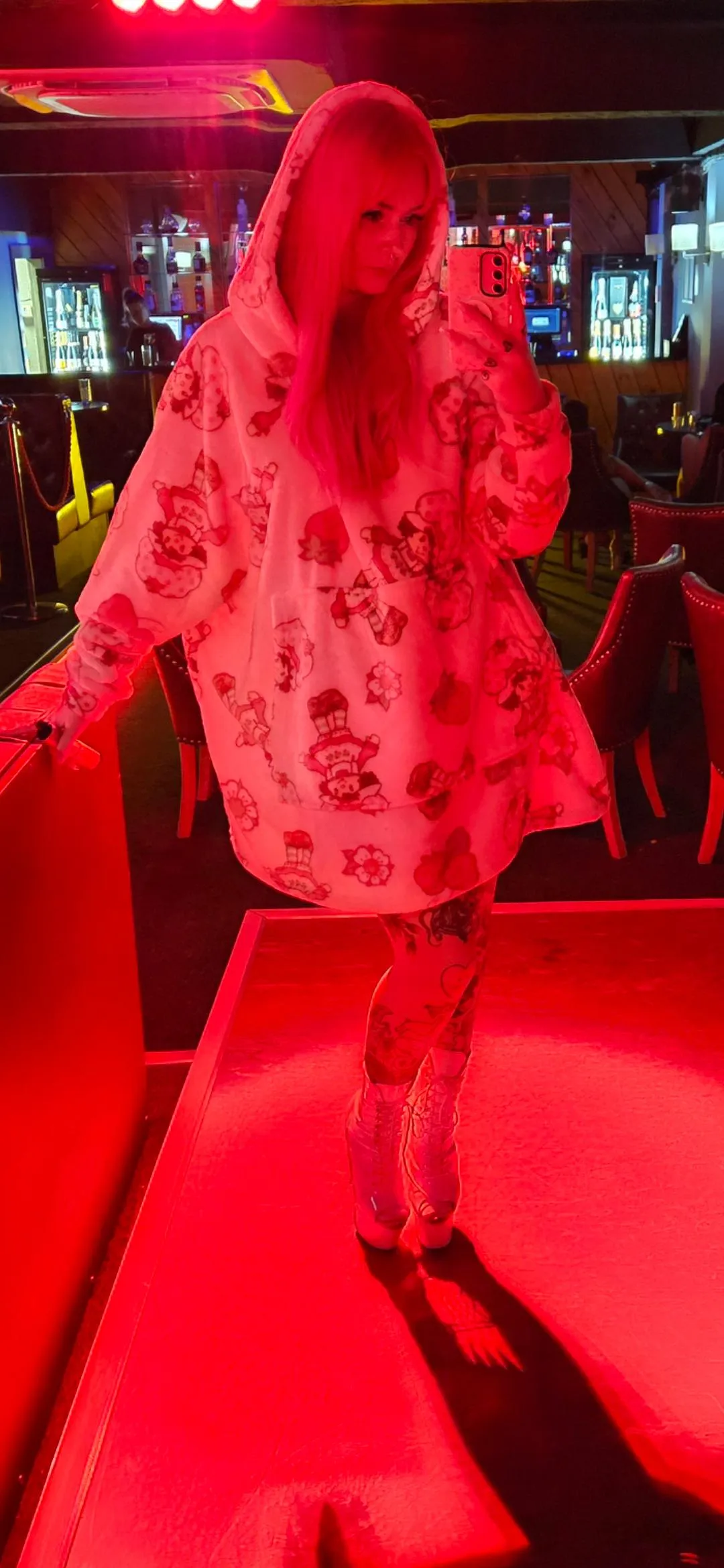 A fluffy layer makes me feel so much better 😌 posted by lotsoflovemimi