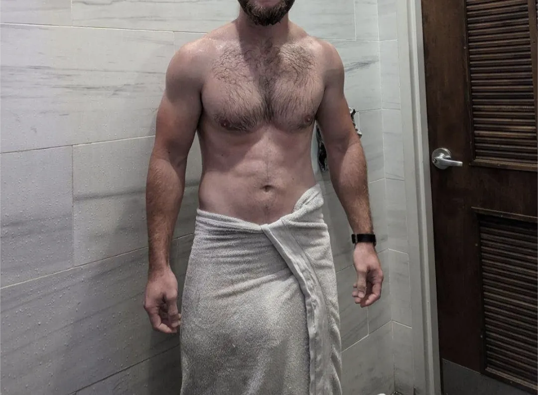 Bull from Birmingham, travel to Tennessee often. Can be whatever the couple needs me to be, no pressure! Send pics and any info you can! posted by Baby_Maker17