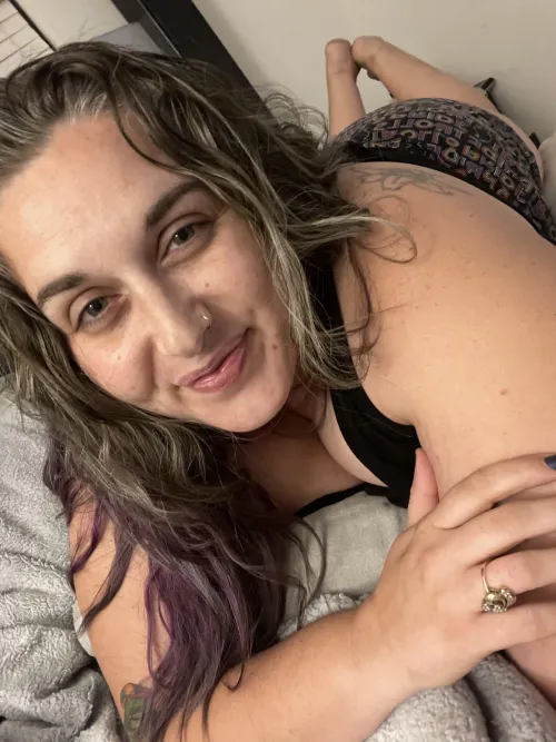 Saturday relaxing 🖤 by titzntequila