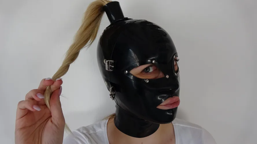 Valentines Date? by MissSophieSummers