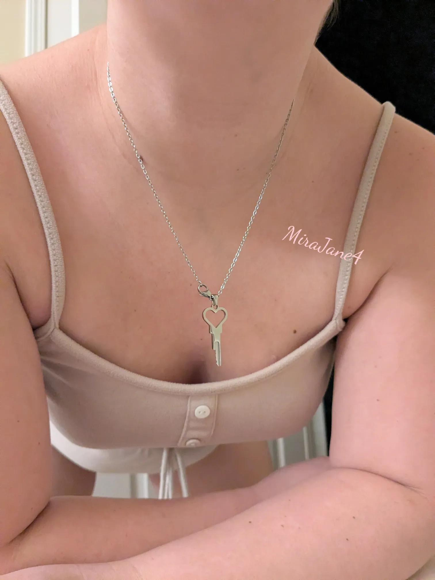 Just a girl and her key ❤️ posted by MiraJane4