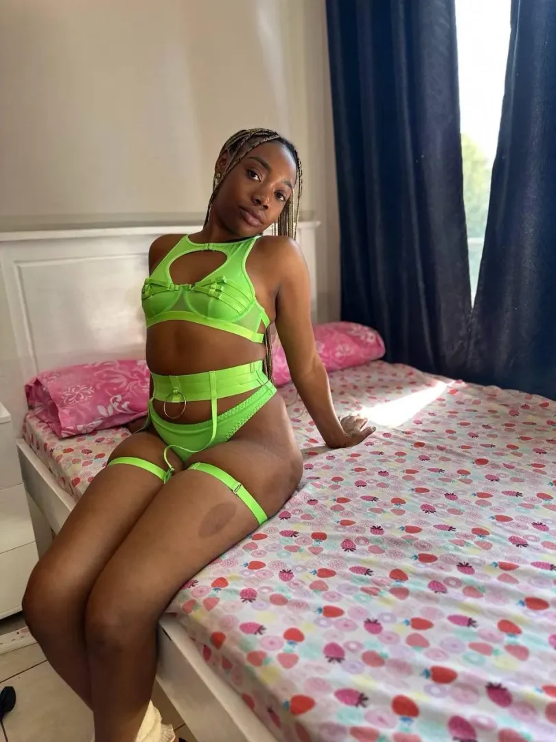 Rate me darling by ChargeBig9594