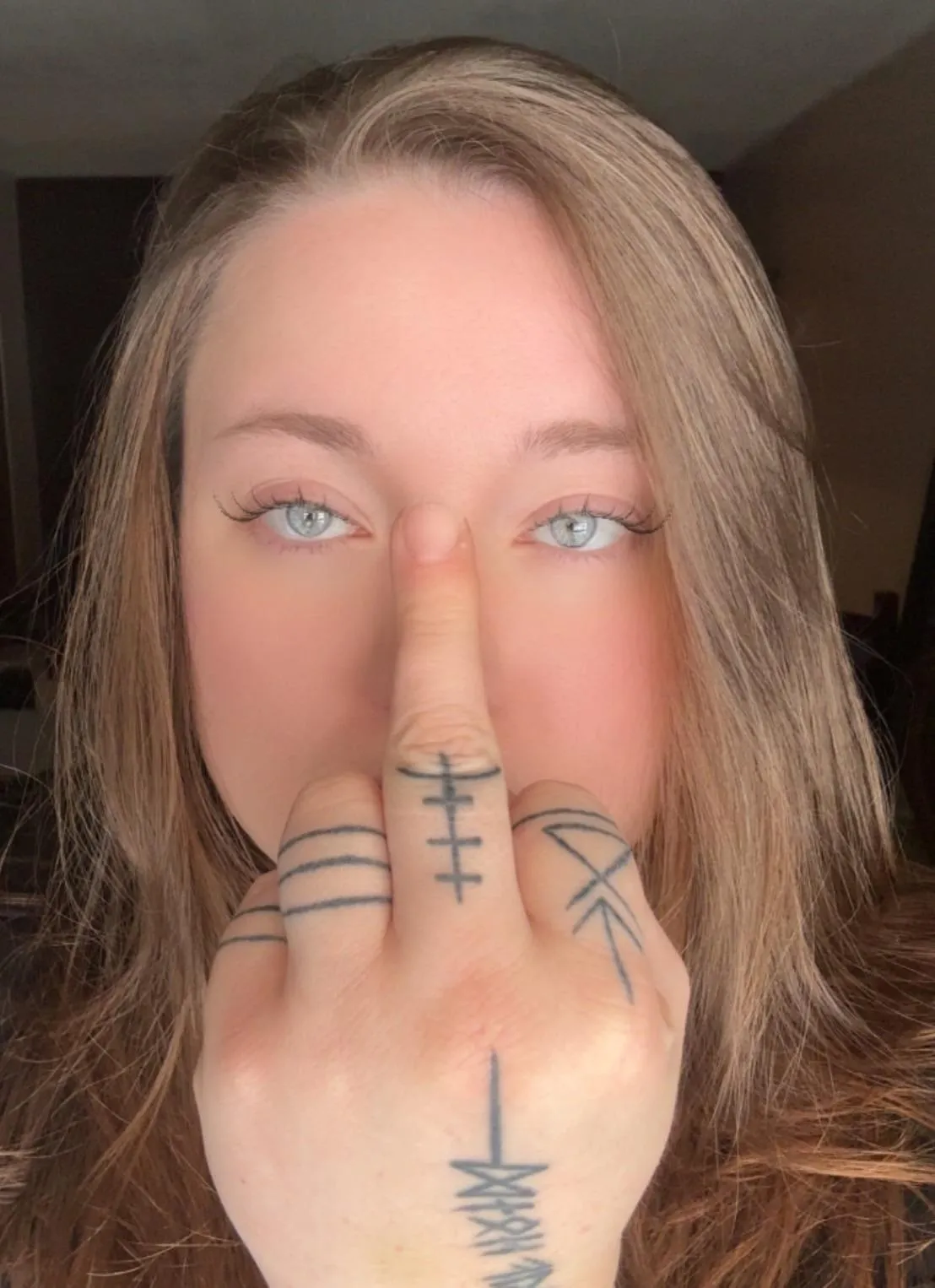 This finger has seen more action than you ever will. 😂💸 posted by ireovdivinity