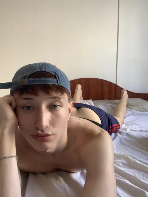 Do you like my cute butt? by AudreyHughez