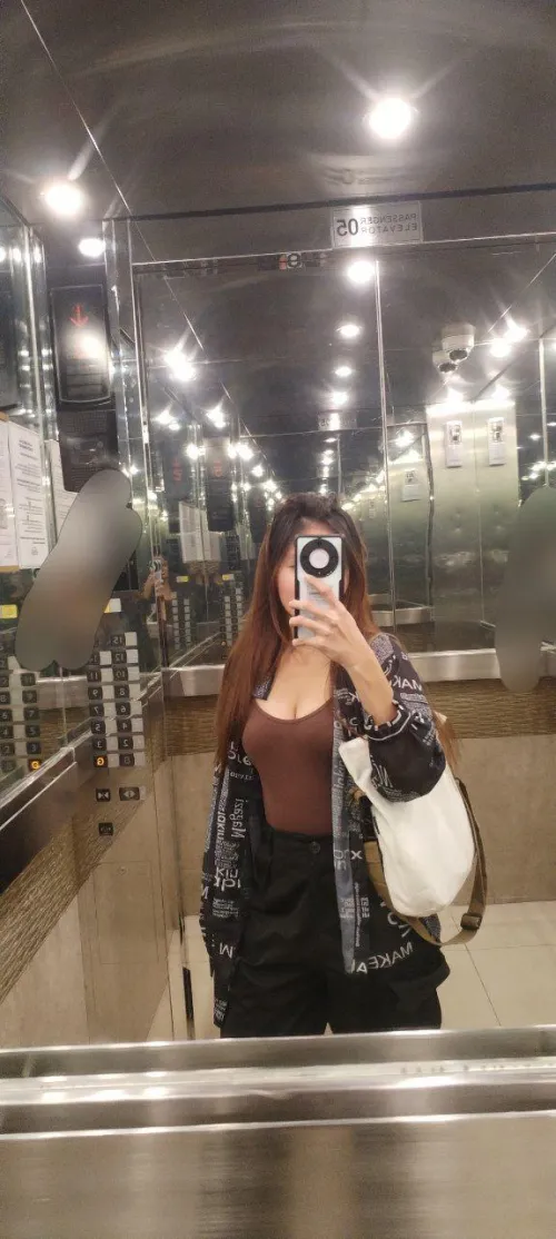 Available now dm me@JANINE043 on tg channel with sx vid available too makati pasay Mandaluyong qc area by FlightPlenty9146