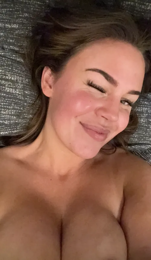 Jeg kan være søt… Men jeg vet hvordan jeg skal være slem også😈 by Amanda_Isachsen