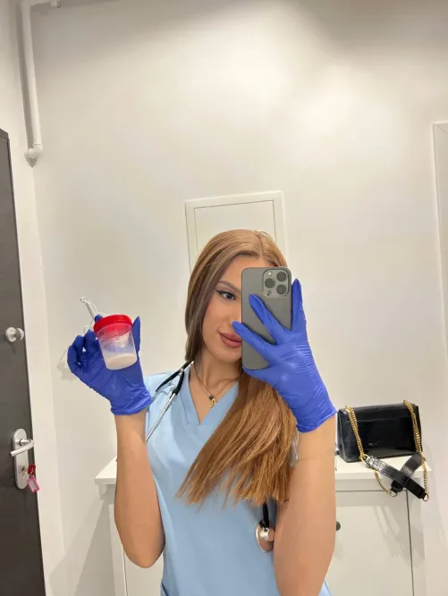 Do you find nurses with gloves attractive? by evanurse