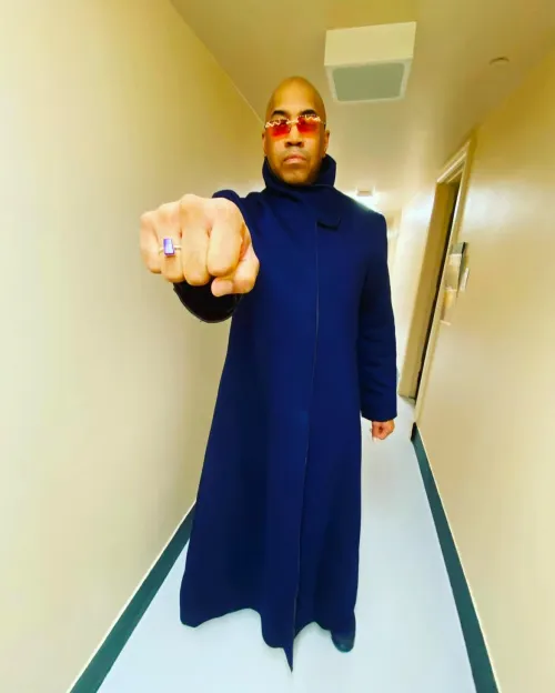 Bisexual Morpheus by Mr_Fahrenheittt