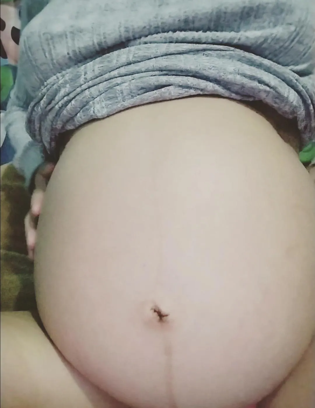 Do you like 8 month pregnant women? Or not? posted by akmv1312