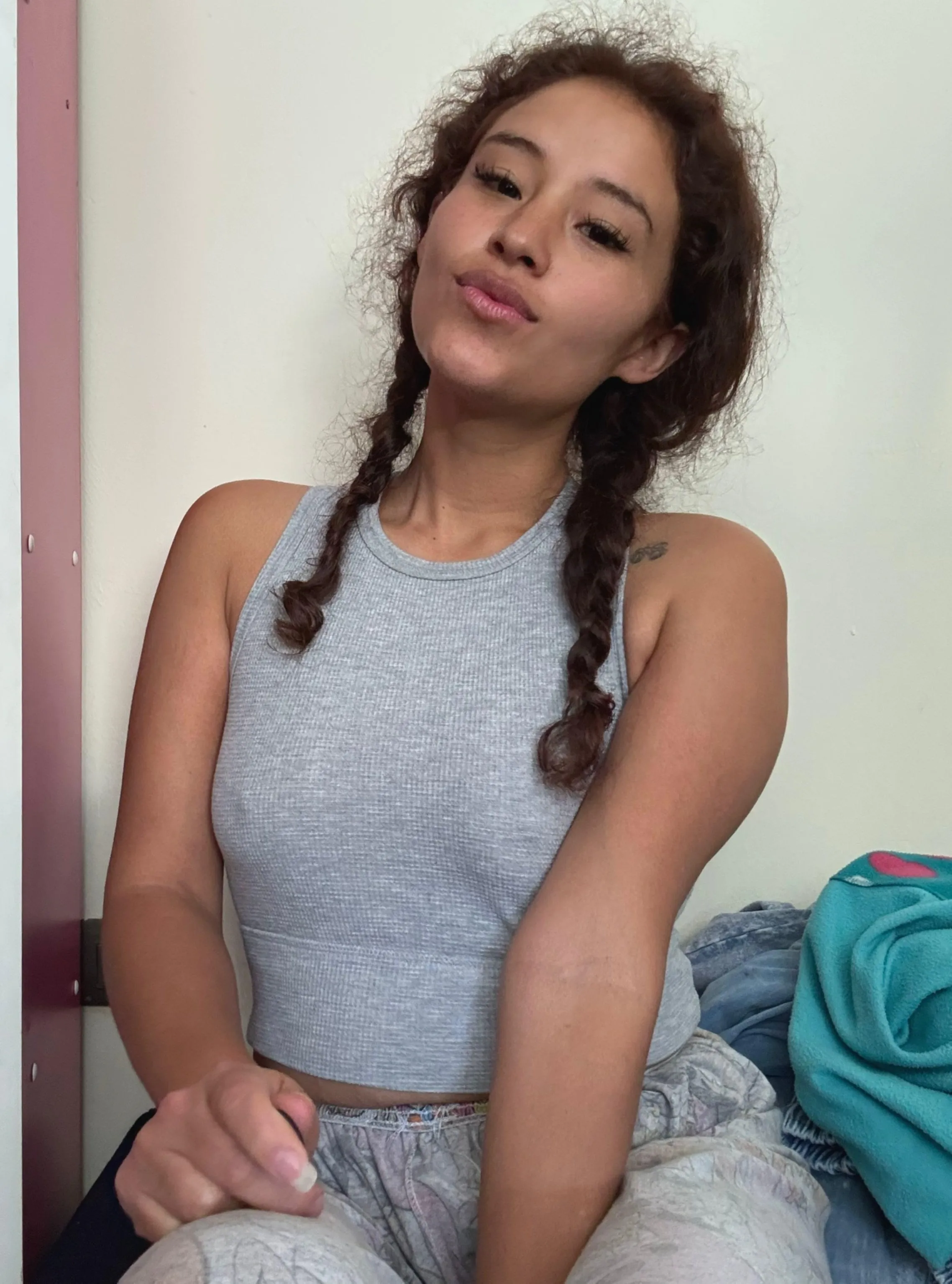 Fresh face, fresh vibes, feeling pretty good posted by SuperShyBarbie