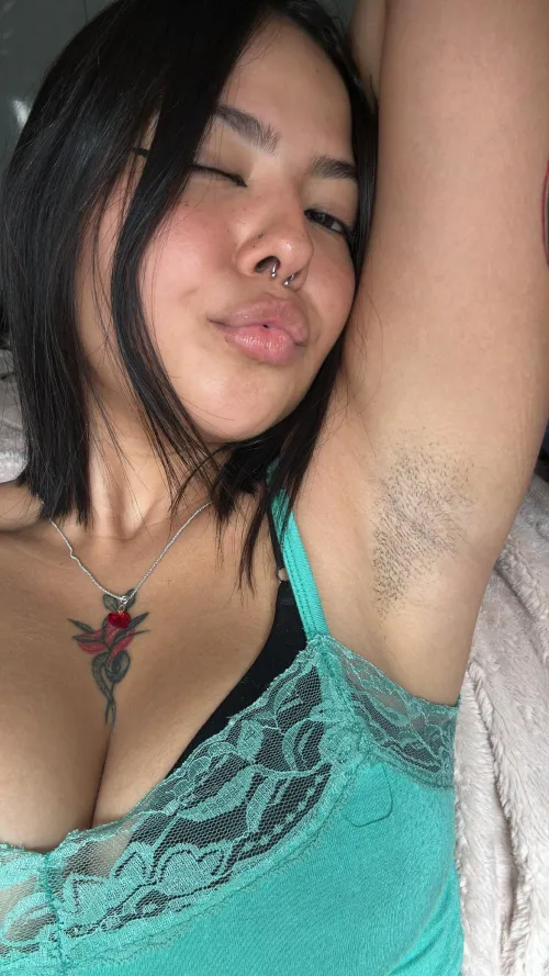 how should i keep my armpit hair? stubble or hairy? >.< by notmoreloverr