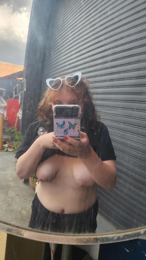 at the market by lightweightdtd