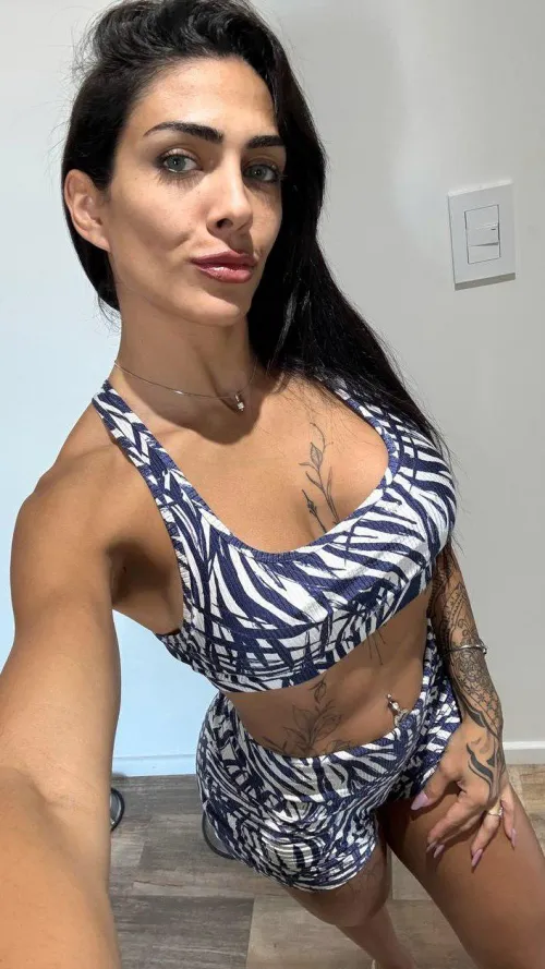 Kisses or squats? Either way, I’ll make you weak. 😏 by Silver-Parsley9770