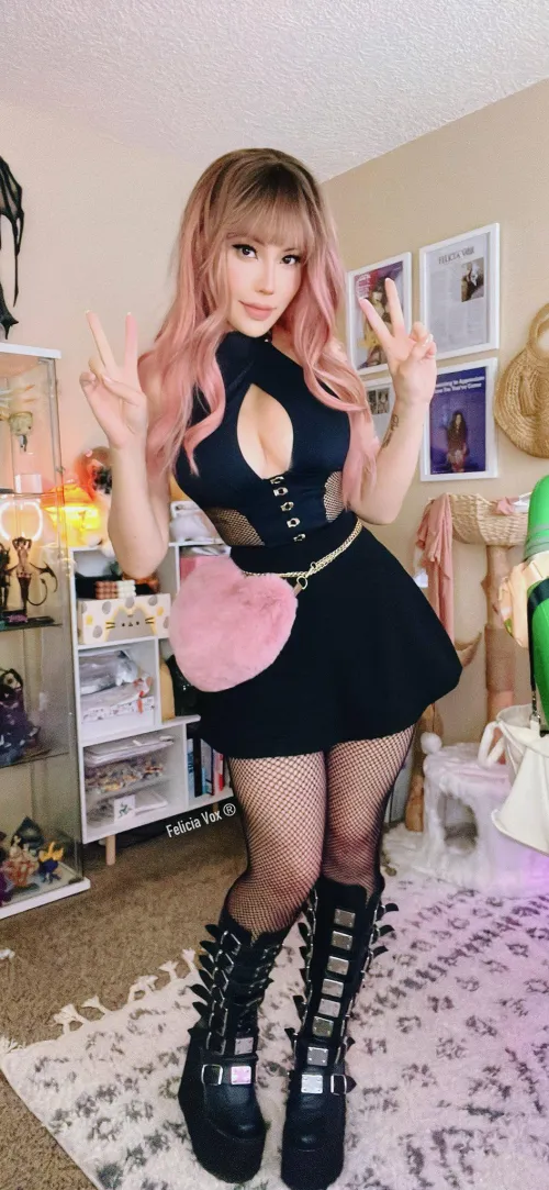 [OC] Fun fact: When the first Star Wars movie came out, France was still executing people with the guillotine. by FeliciaVox