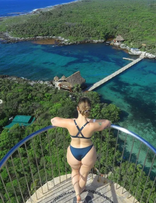 This ass always enhances the view by defnotsiri