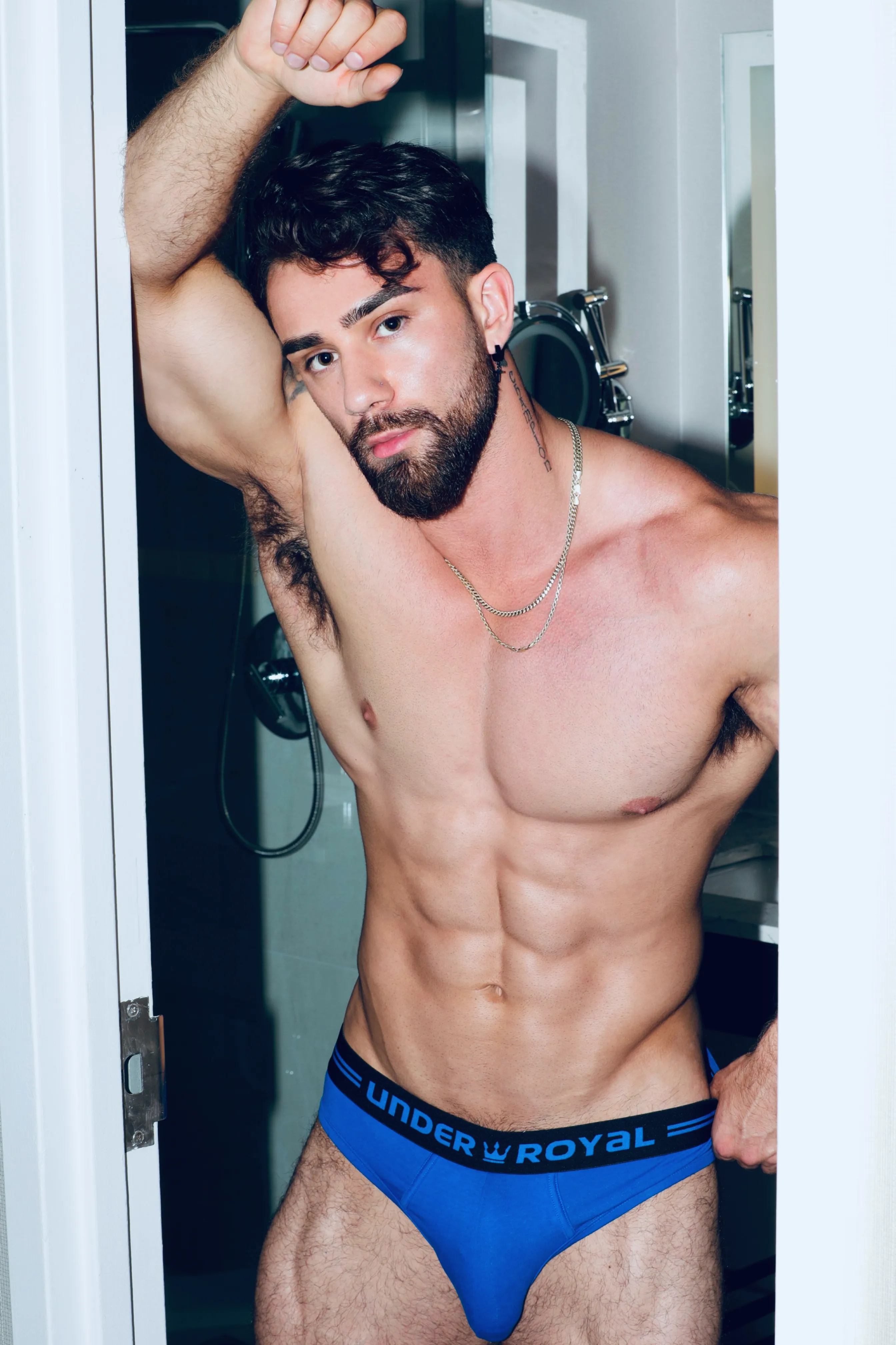 V line supremacy posted by alphaflexer