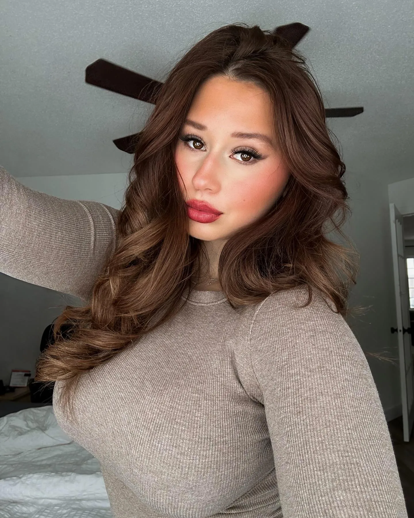 delicious lips posted by SeducedByYourBeauty