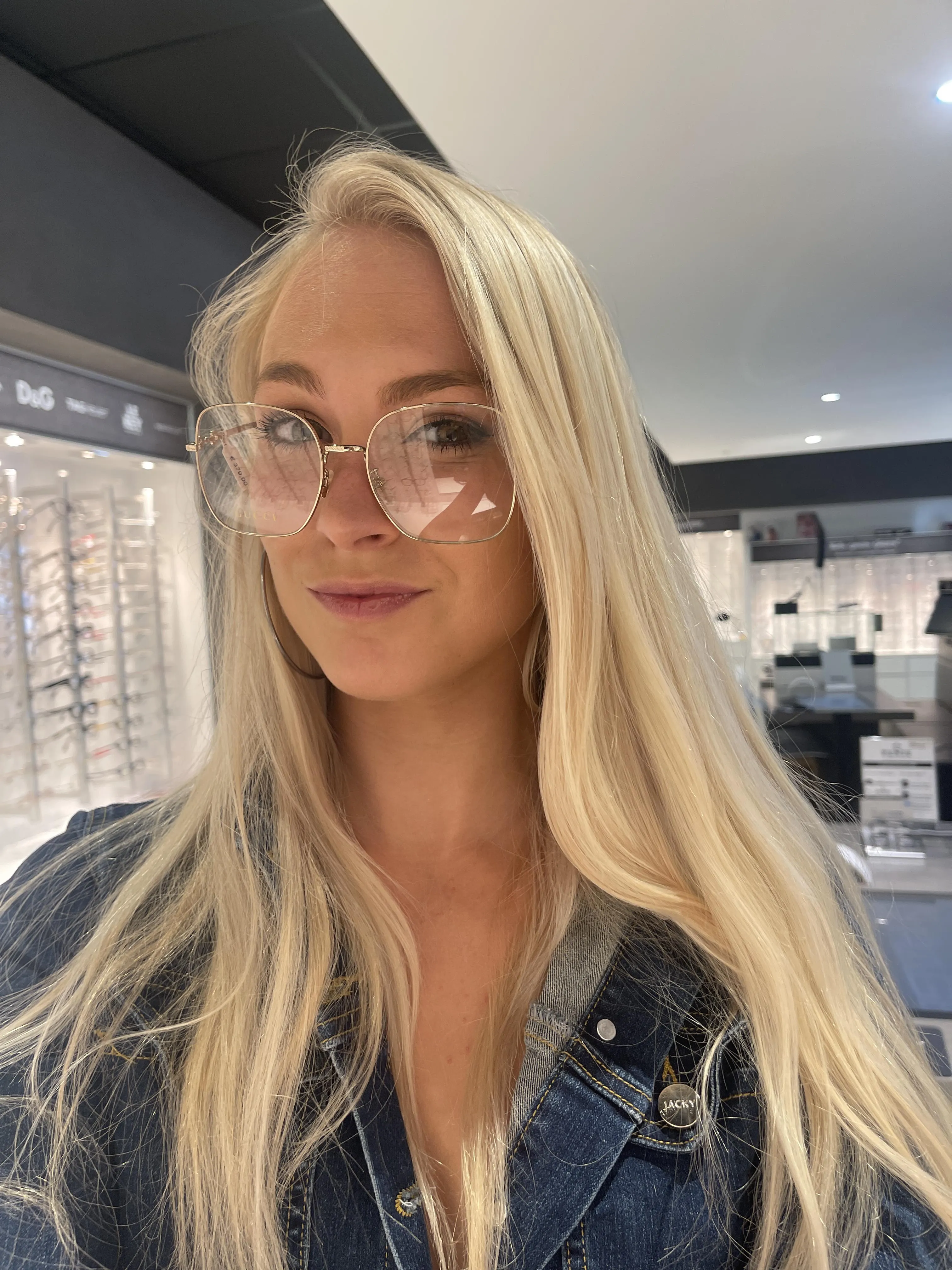 We are fogging up my glasses. posted by SisWetLive