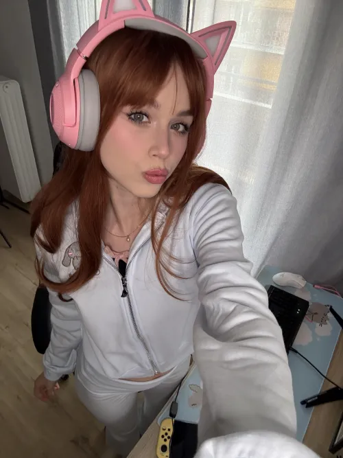 Who will join my next gaming session by Justacutienere