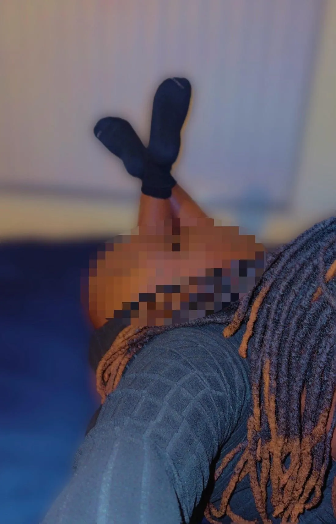 Beta brain inferiors, focus only on my socks 🤭 posted by soleful_browniee