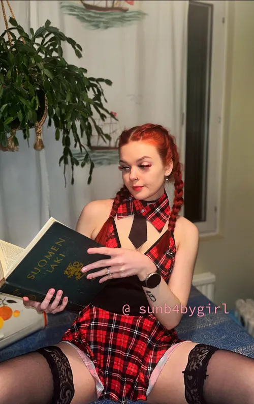 Jos olisin sun koulutyttö, olisiks mun herra opettaja?🤭 by sunb4bygirl