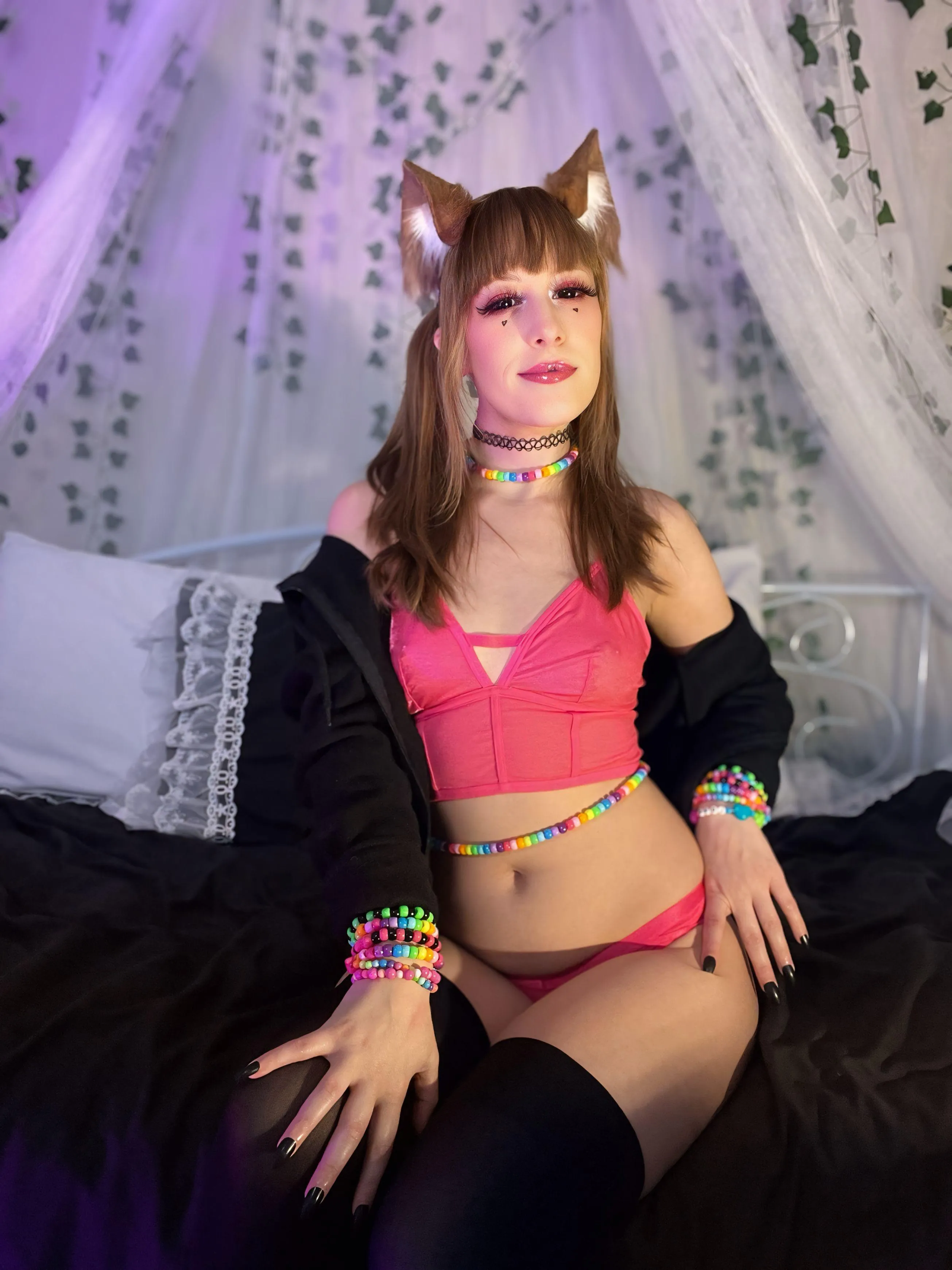 Just a lil rave kitten looking for her dance partner posted by lunaxlicious