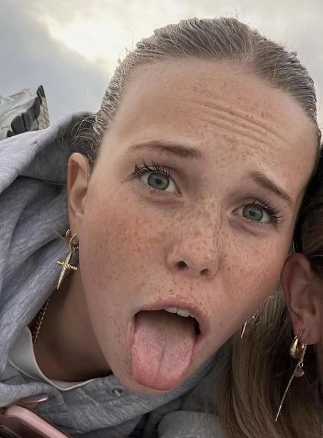 Rhode Kok posted by A8045