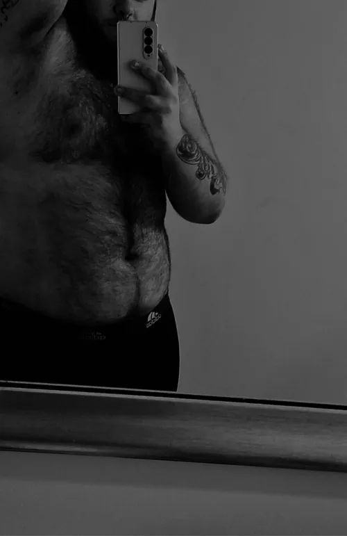 Dadbods stay winning by Little_Setting846