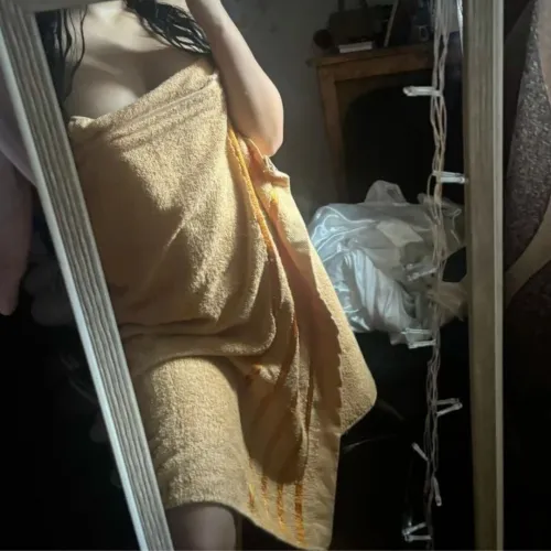 i do custom tonight! hit me up💦 by Budget-Inspector3872