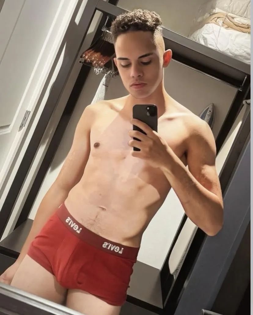 Lucky Starzzz posted by chickxlexhakcle