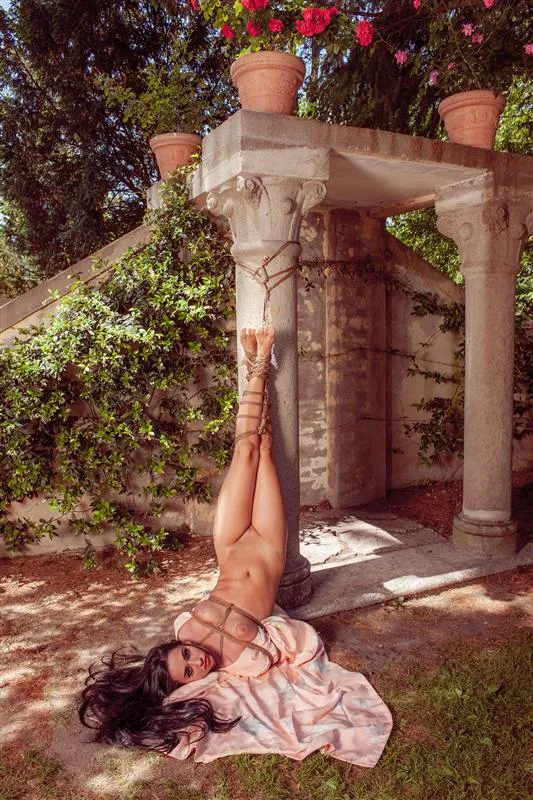 Classical decor posted by magicaldanger