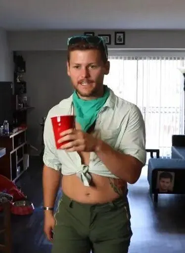 Drew Lynch... impressive bulge posted by OnlookerOKC