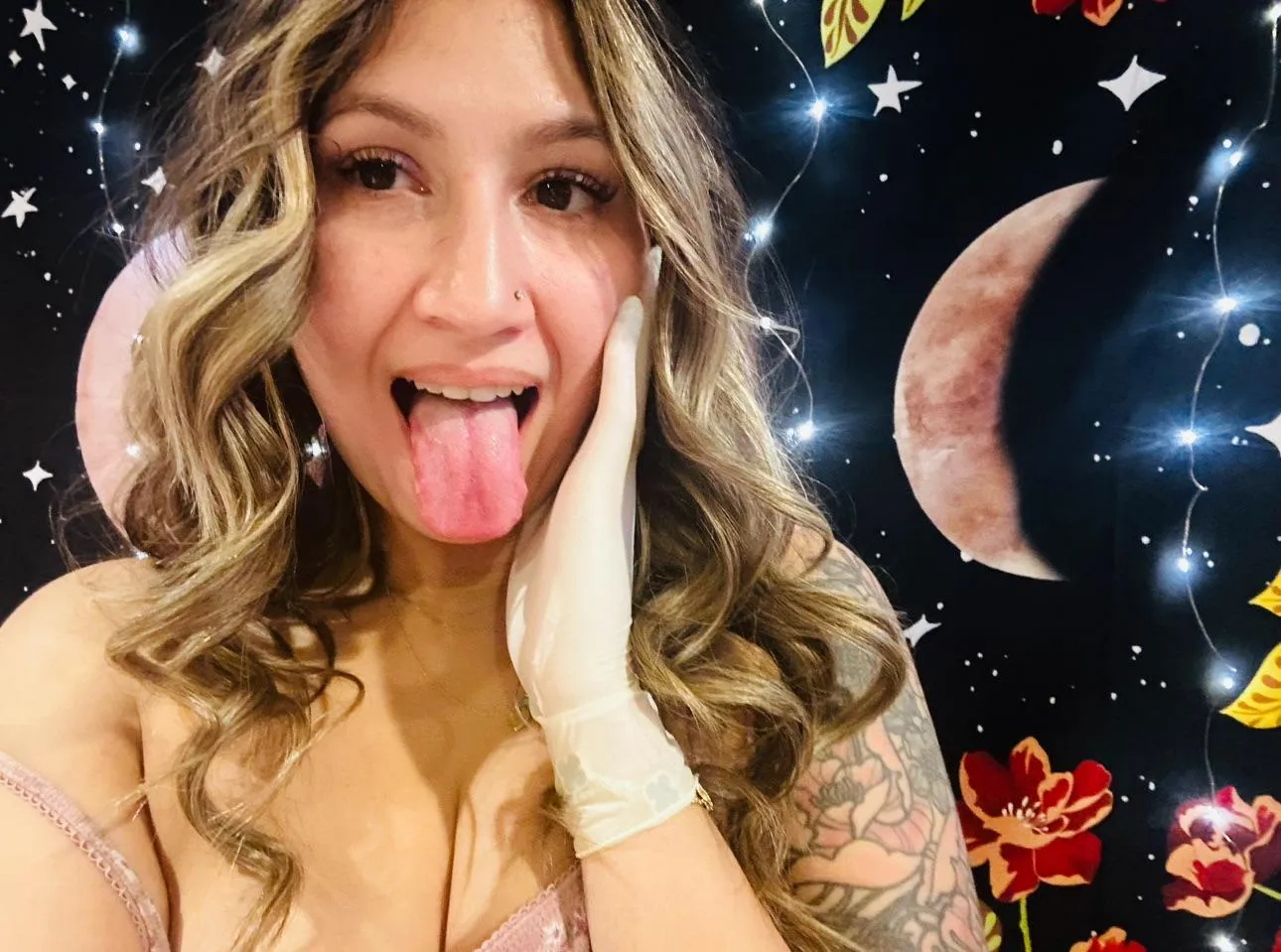 Hi baby posted by Lunarose9292