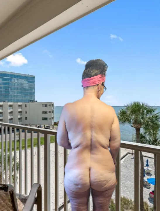 I enjoyed the view, did you? posted by slaphappyass