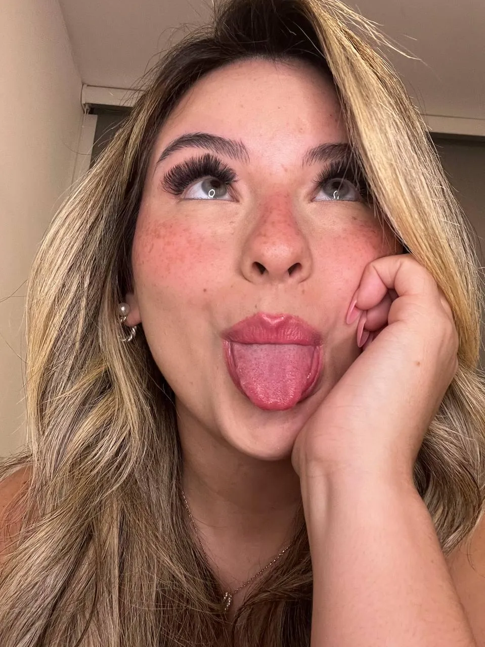 I'm wanna lick you until I can taste your cum, deal? posted by milkshake_bootyL