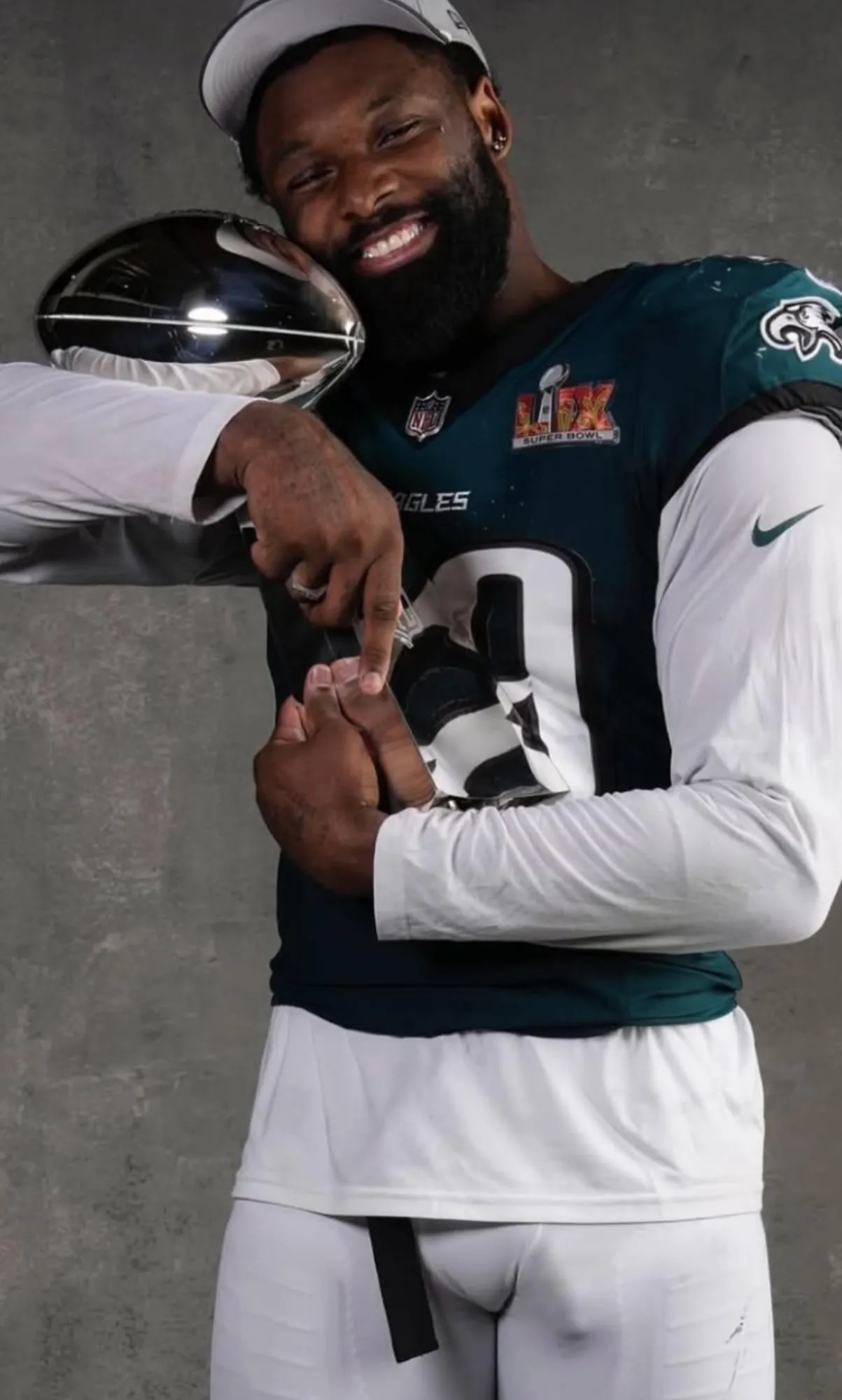 Josh Sweat (Philadelphia Eagles) posted by gbenjami