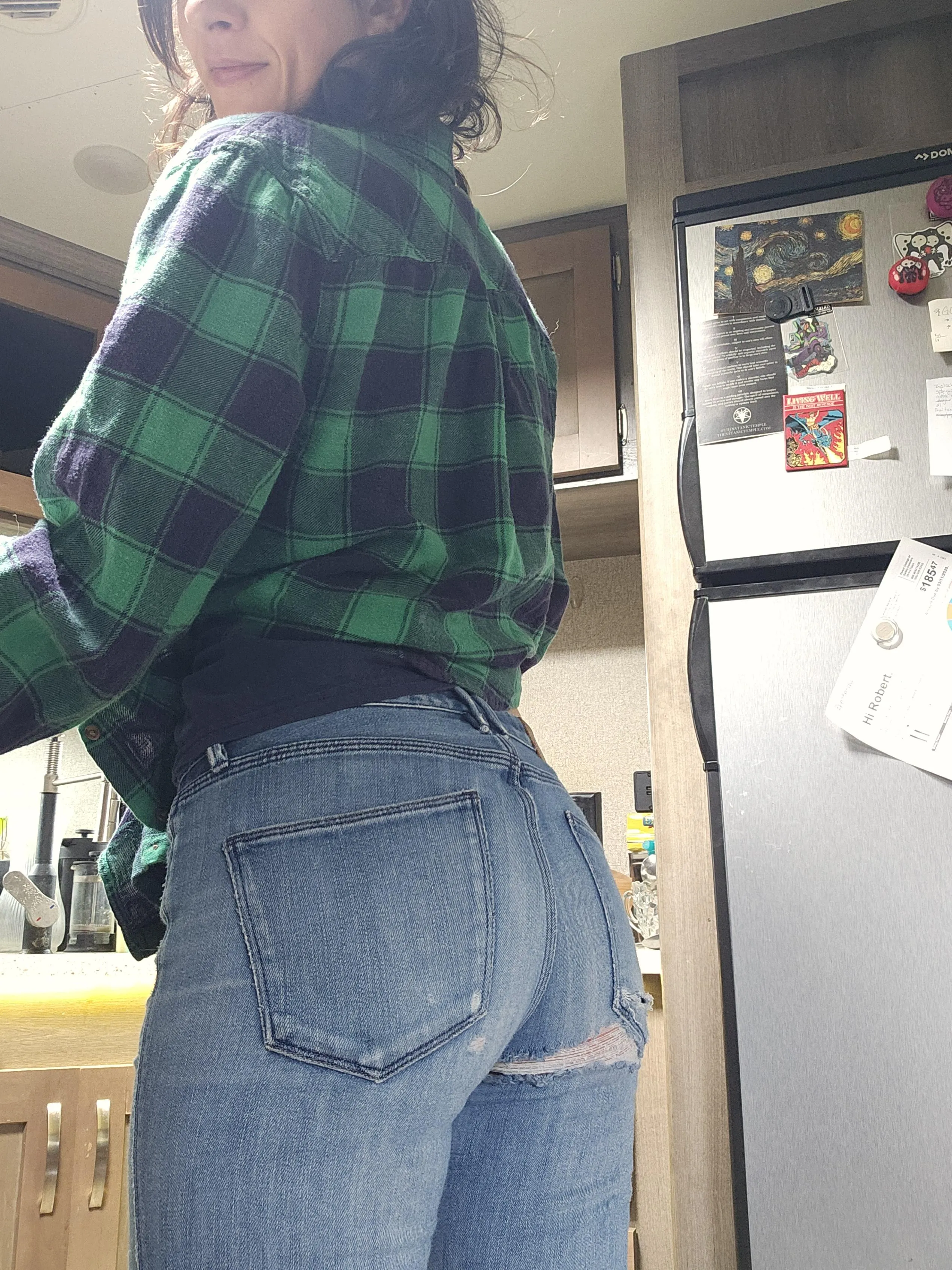 Oops, i ripped my pants posted by 86mysoul