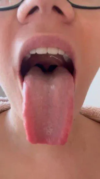 Shoot your load on my tongue posted by jennyahegaoblonde