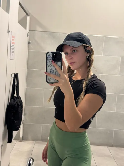 When I train you, do as I say by playfulblondiexx