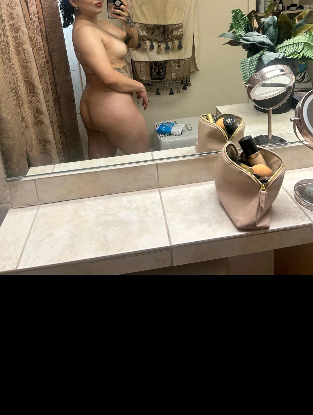 Couple looking for bull or another man to fuck my wife this is our first time. Message if interested posted by Traditional-Voice-88