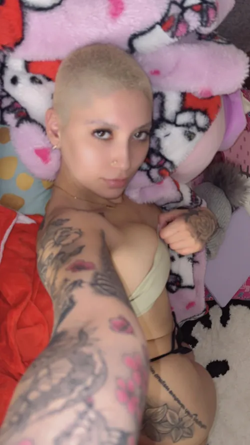 Do you like tattoos on girls? by Toxiickate