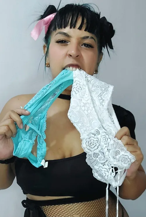 Mmm Yummy 😋 by Lotus_bw