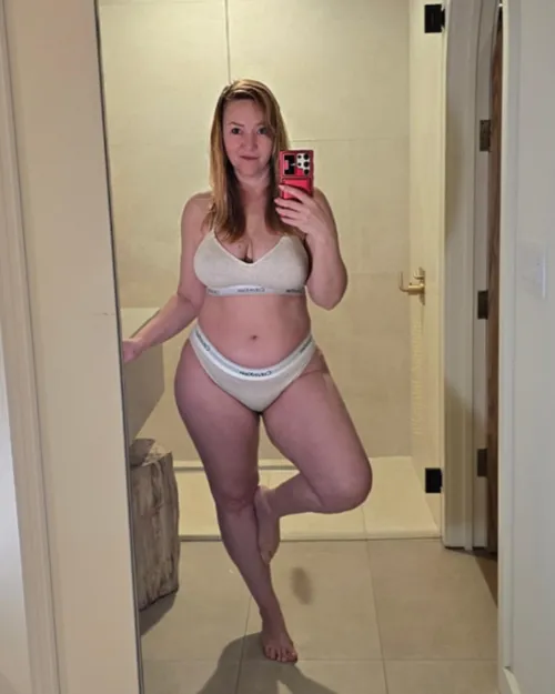 Rate my fuckability from 1-fuckYeah [F51] by Crystal_Sunshine_